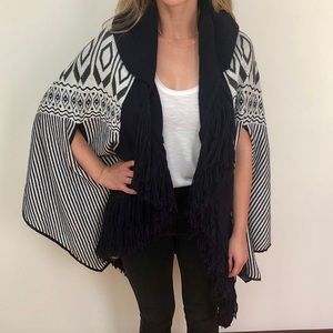 NWT Initial Fashion knit scarf/shawl/poncho